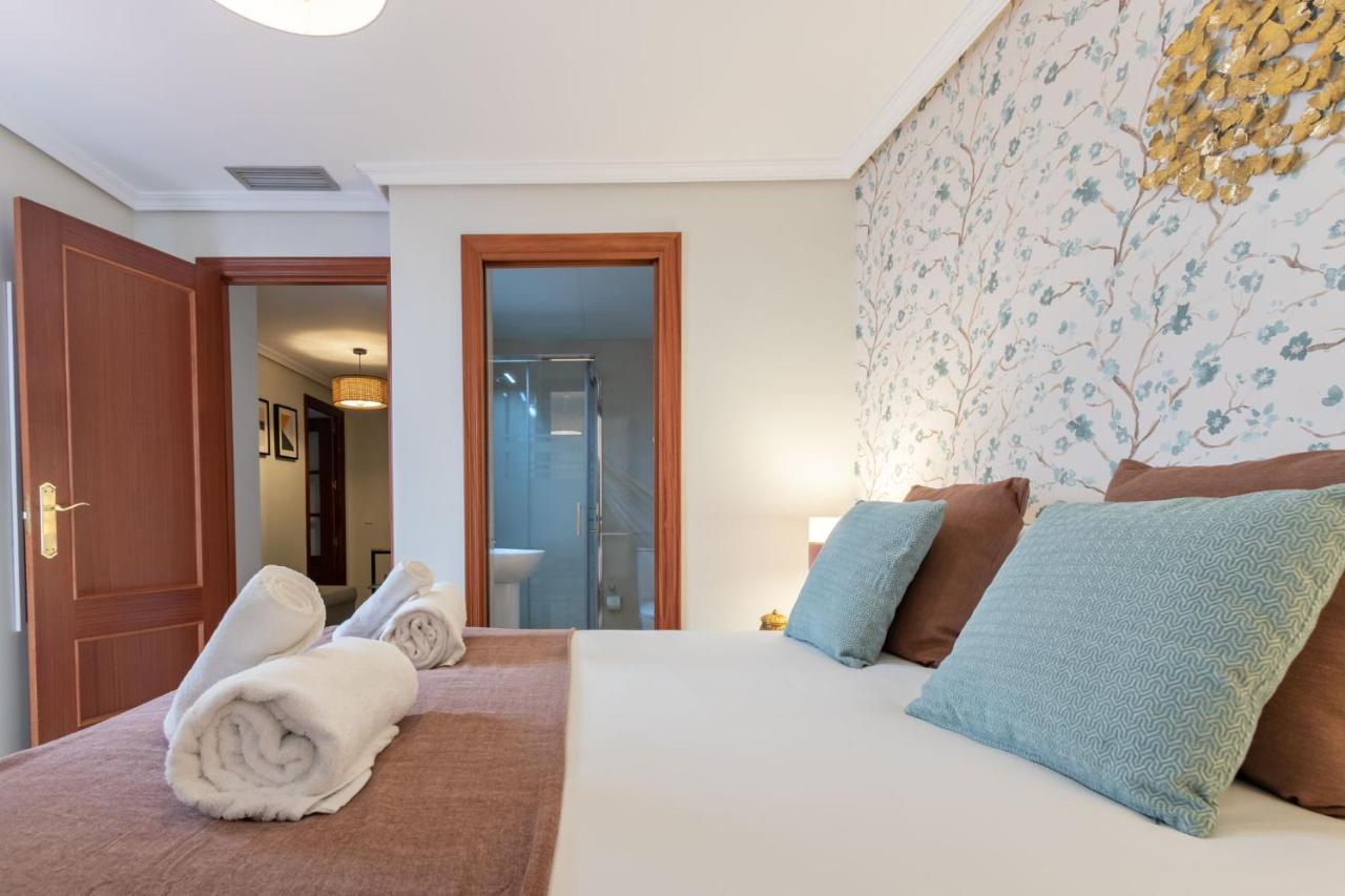San Jacinto Triana Deluxe By Valcambre Apartment Seville Luaran gambar