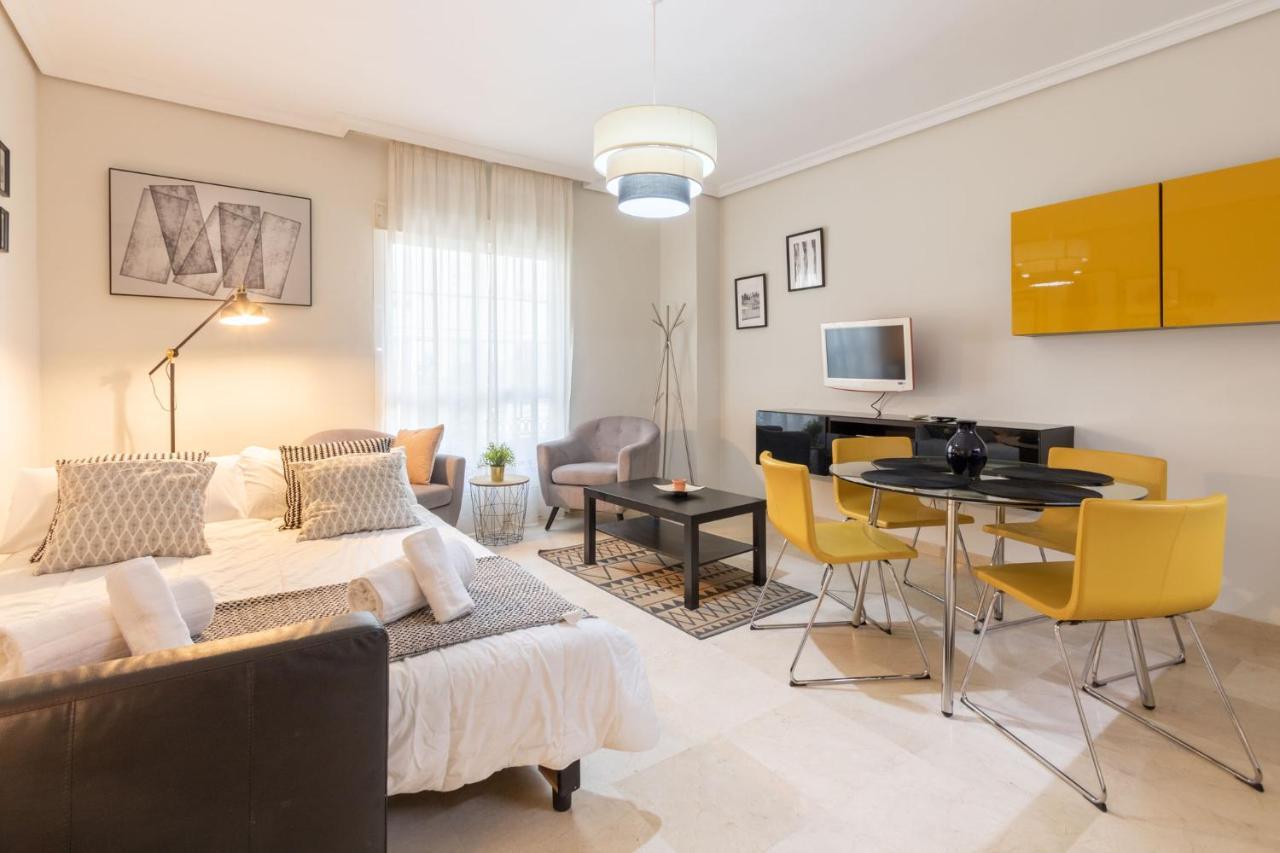 San Jacinto Triana Deluxe By Valcambre Apartment Seville Luaran gambar